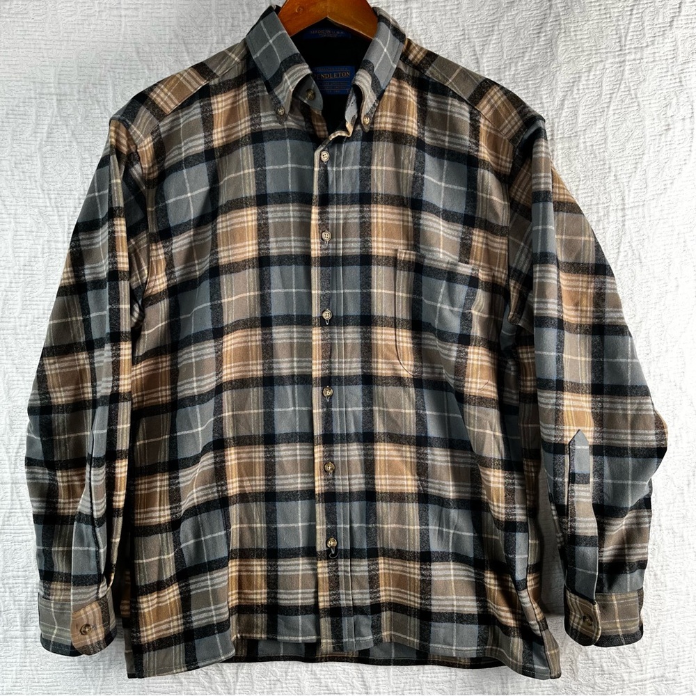 Pendleton Vintage Lodge Shirt Men Small Plaid 100 Pure Virgin Wool Made In USA